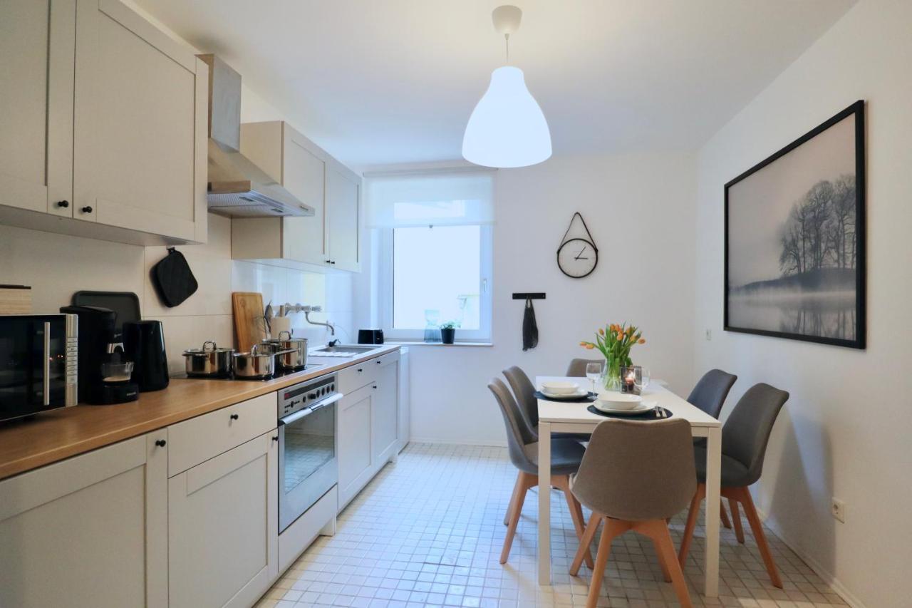 Sapphire Apartment: Free Parking + Netflix + Bathtub Appartement