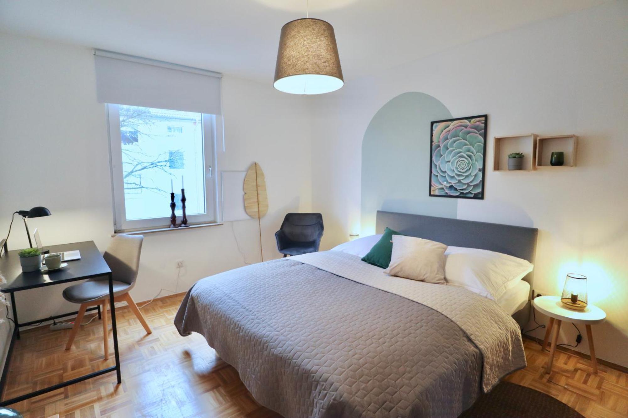 Sapphire Apartment: Free Parking + Netflix + Bathtub Appartement
